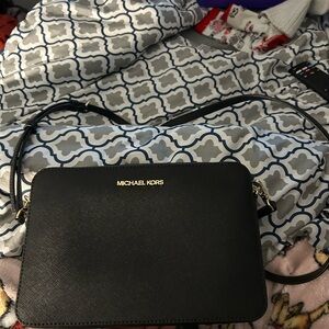 Michael Kors Elegant Black Crossbody Bag